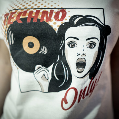 T-Shirt Femme Techno Only!