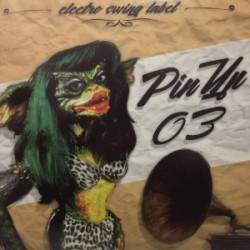Pin Up 03