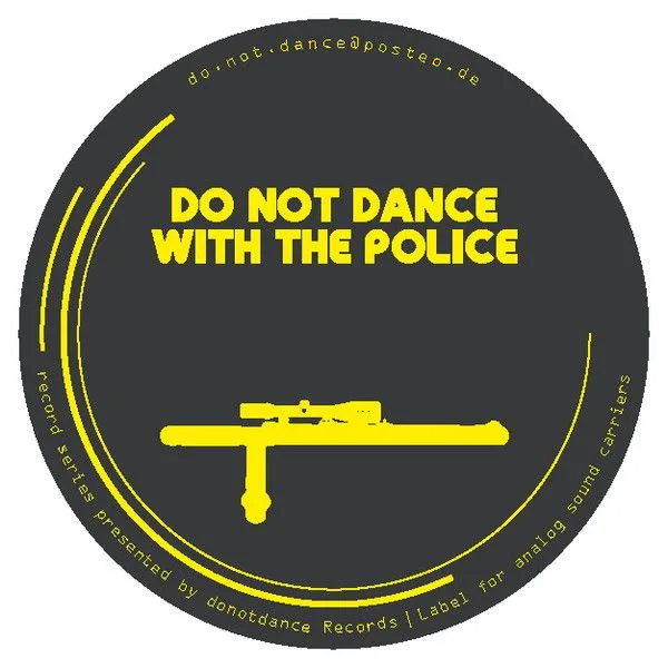 Logo Do Not Dance Records